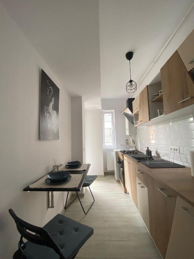 Apartamento Garsoniera In Complex Rezidential Bucarest Exterior foto