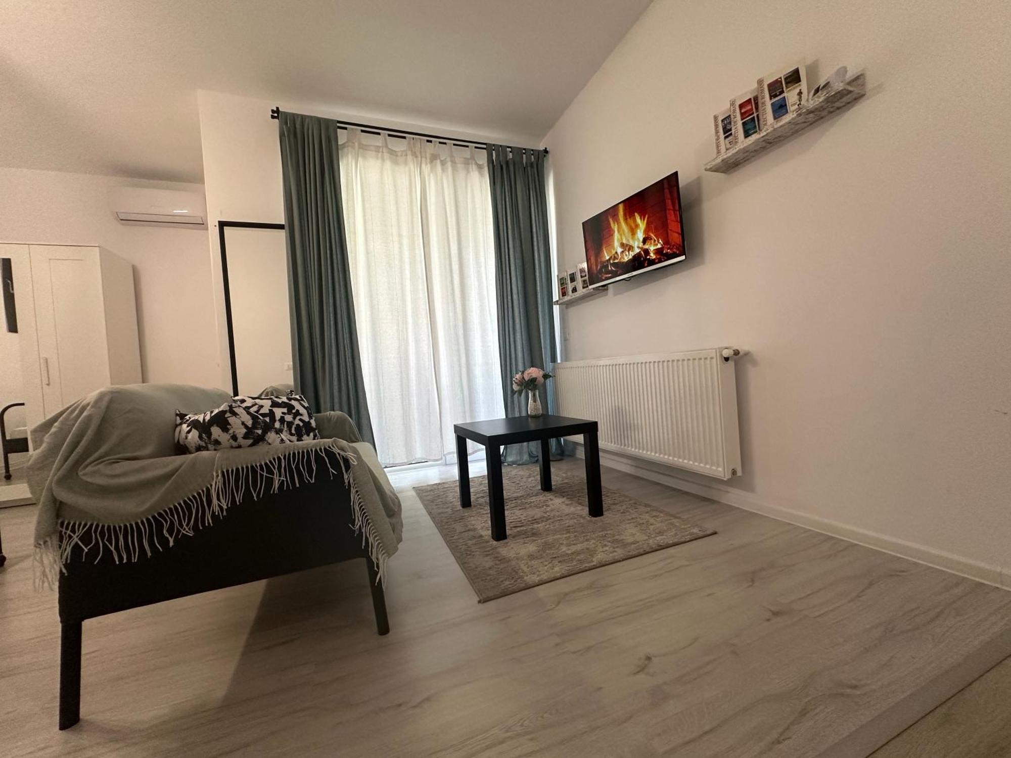 Apartamento Garsoniera In Complex Rezidential Bucarest Exterior foto