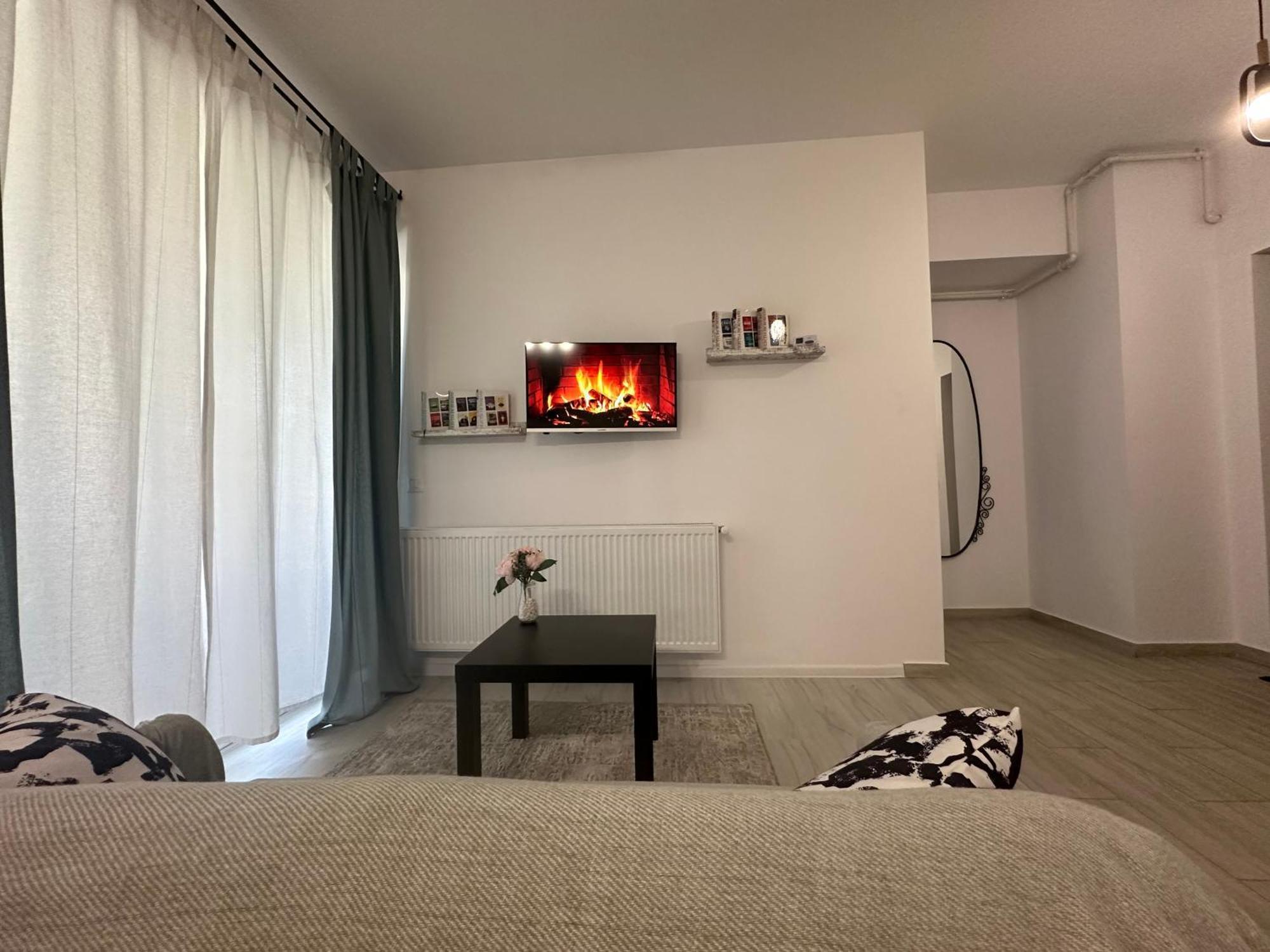 Apartamento Garsoniera In Complex Rezidential Bucarest Exterior foto